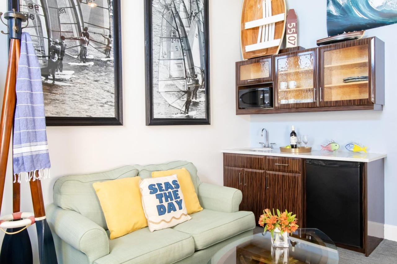 Chatham-Kent Retro Suites Hotel מראה חיצוני תמונה