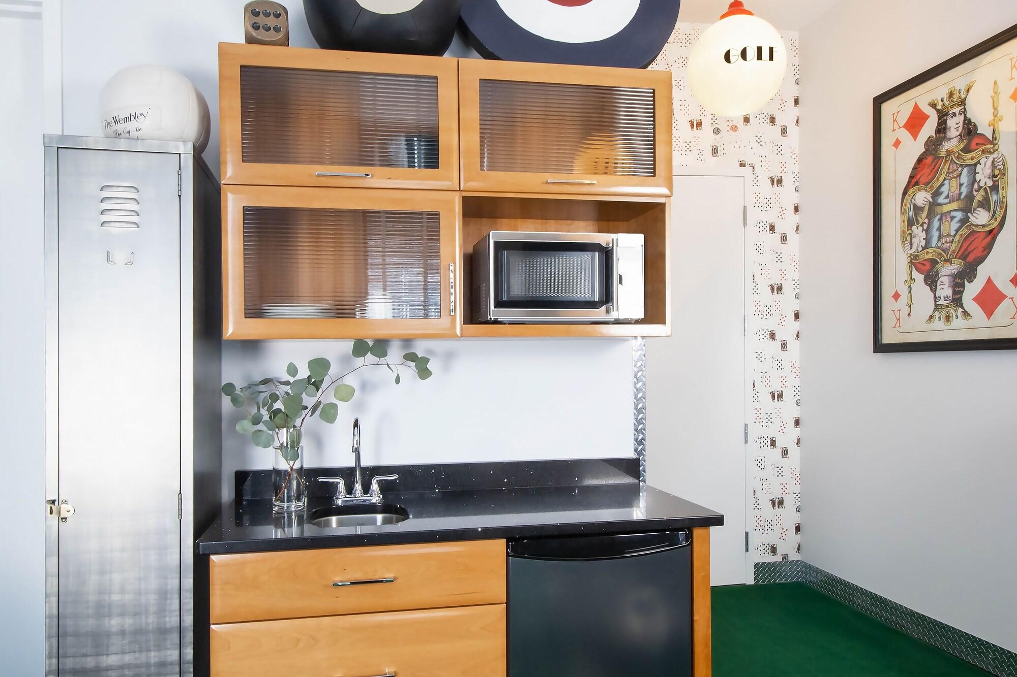 Chatham-Kent Retro Suites Hotel מראה חיצוני תמונה